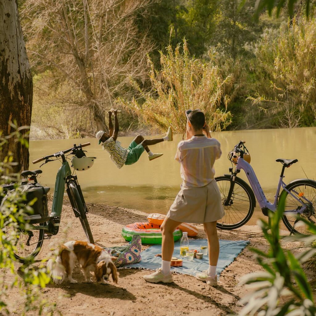 Electric hybrid bike with central motor and low frame E-ACTV 500 lavender